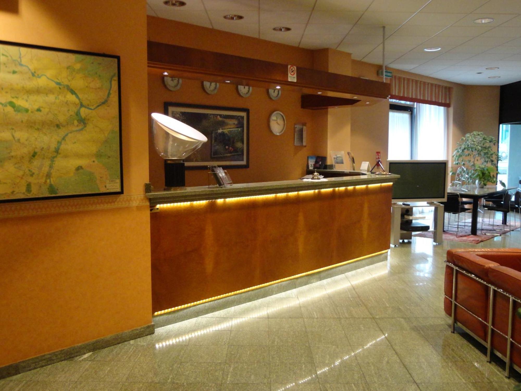 Gotha Hotel Turin Airport Ciriè Esterno foto