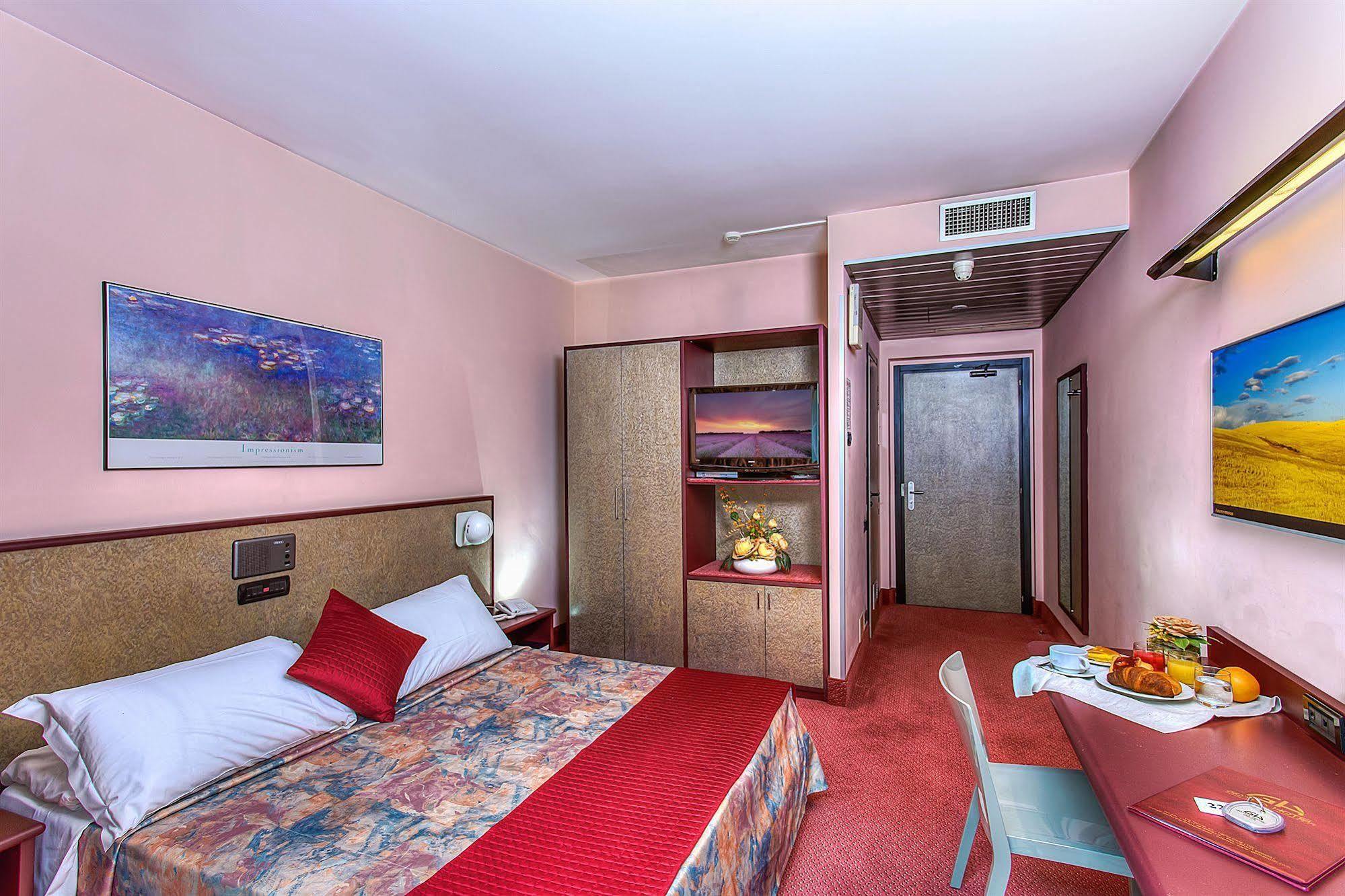 Gotha Hotel Turin Airport Ciriè Esterno foto