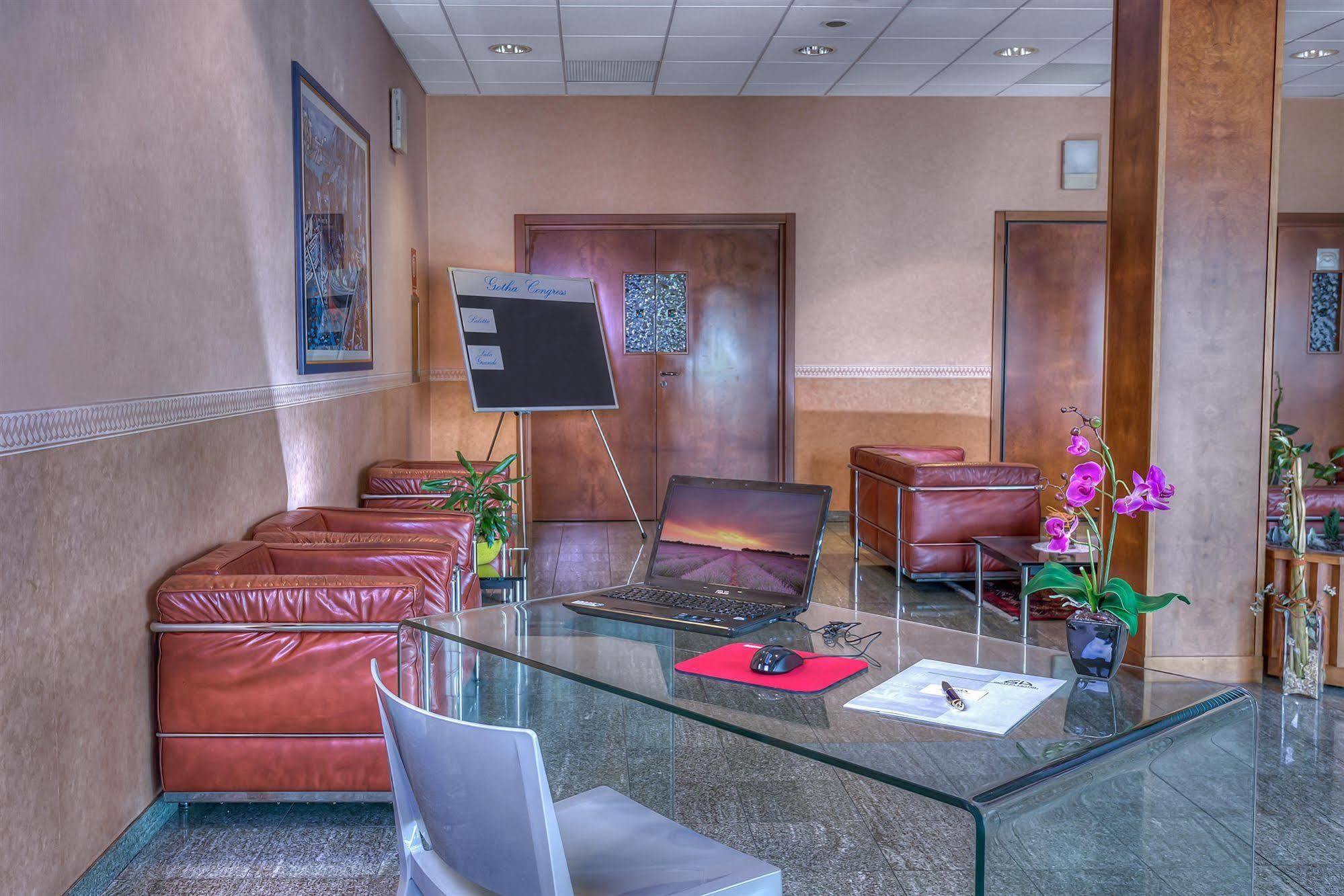 Gotha Hotel Turin Airport Ciriè Esterno foto