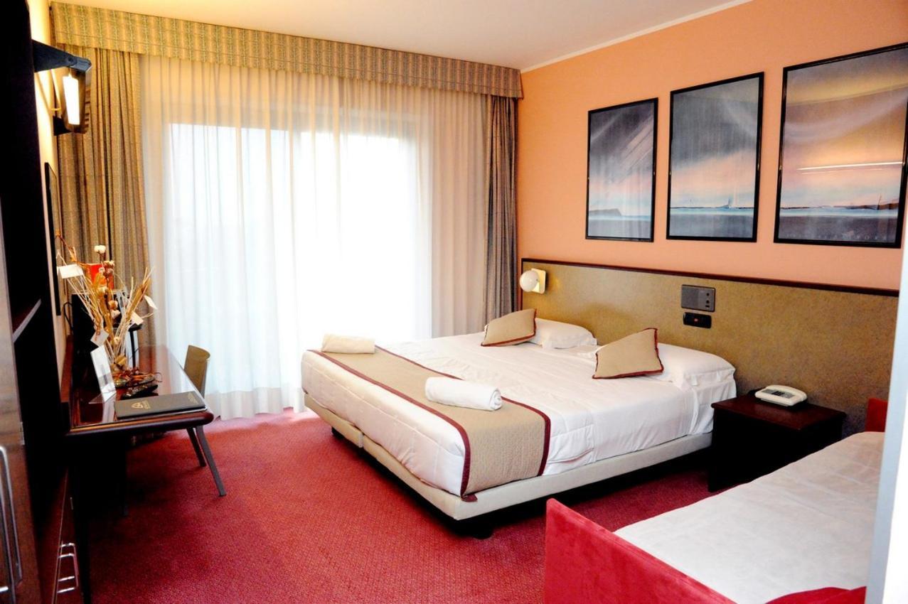 Gotha Hotel Turin Airport Ciriè Esterno foto
